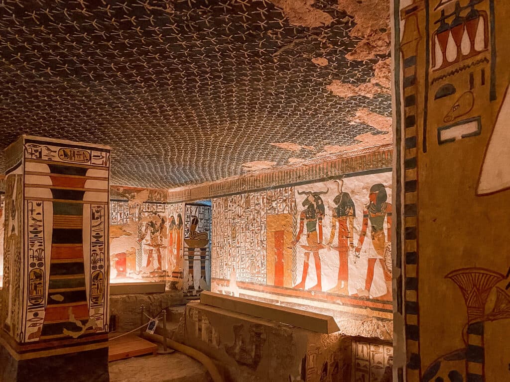 Classic Egypt with Depth - Image 4